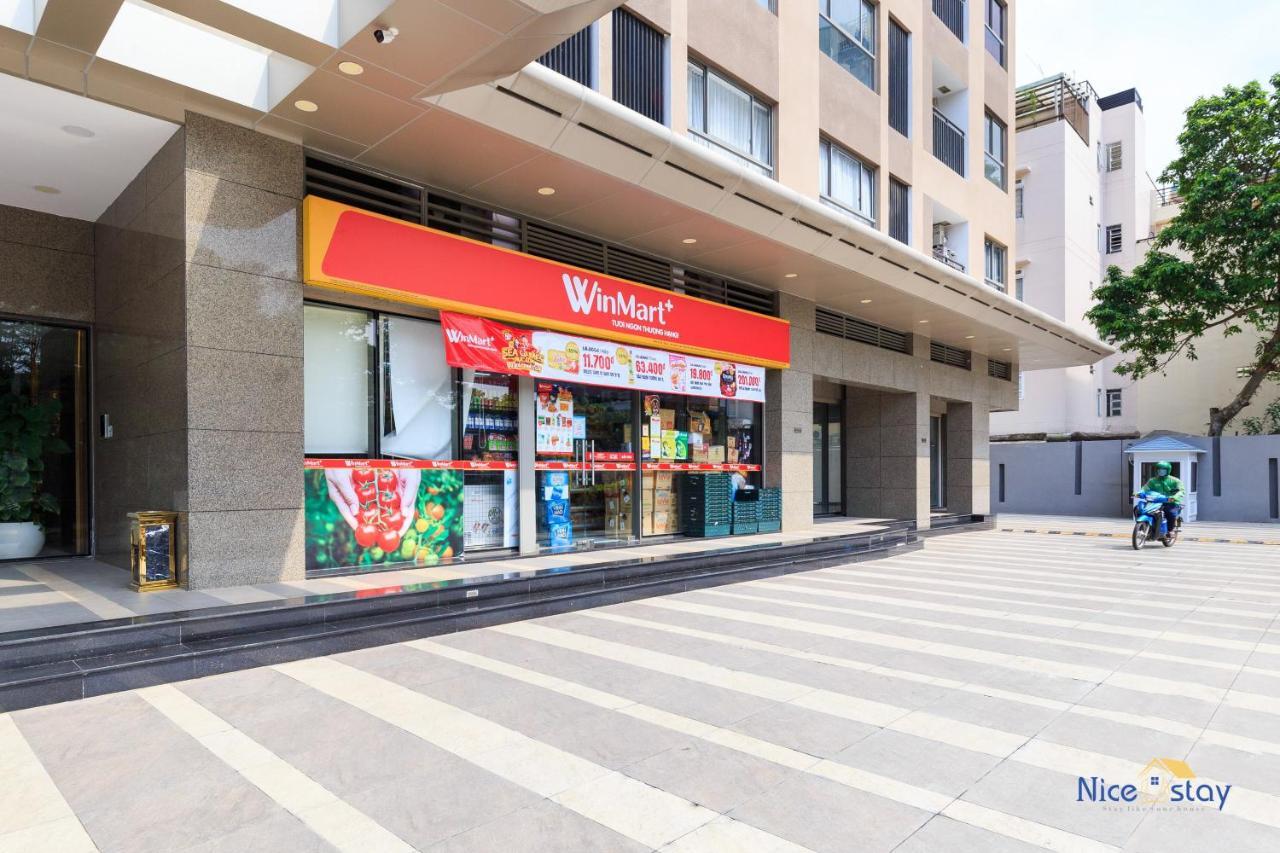 - Botanica Premier Apartment
