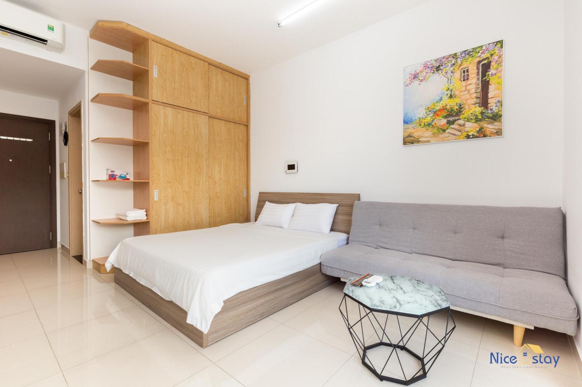 - Botanica Premier Apartment *